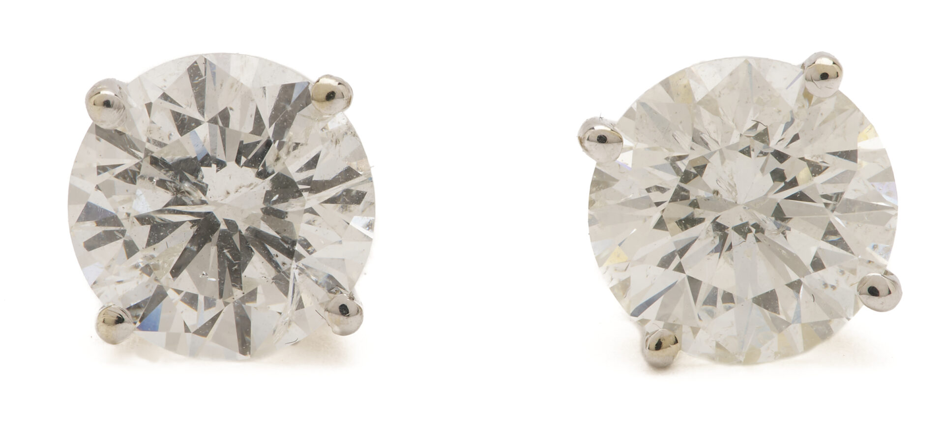 Lot 308: 3.30 Carat Diamond Studs