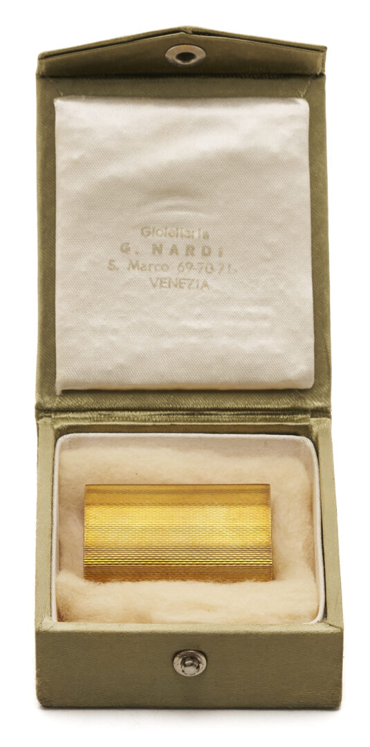 Lot 313: 18K Gold Snuff Box w/ Case, G. Nardi, Venice