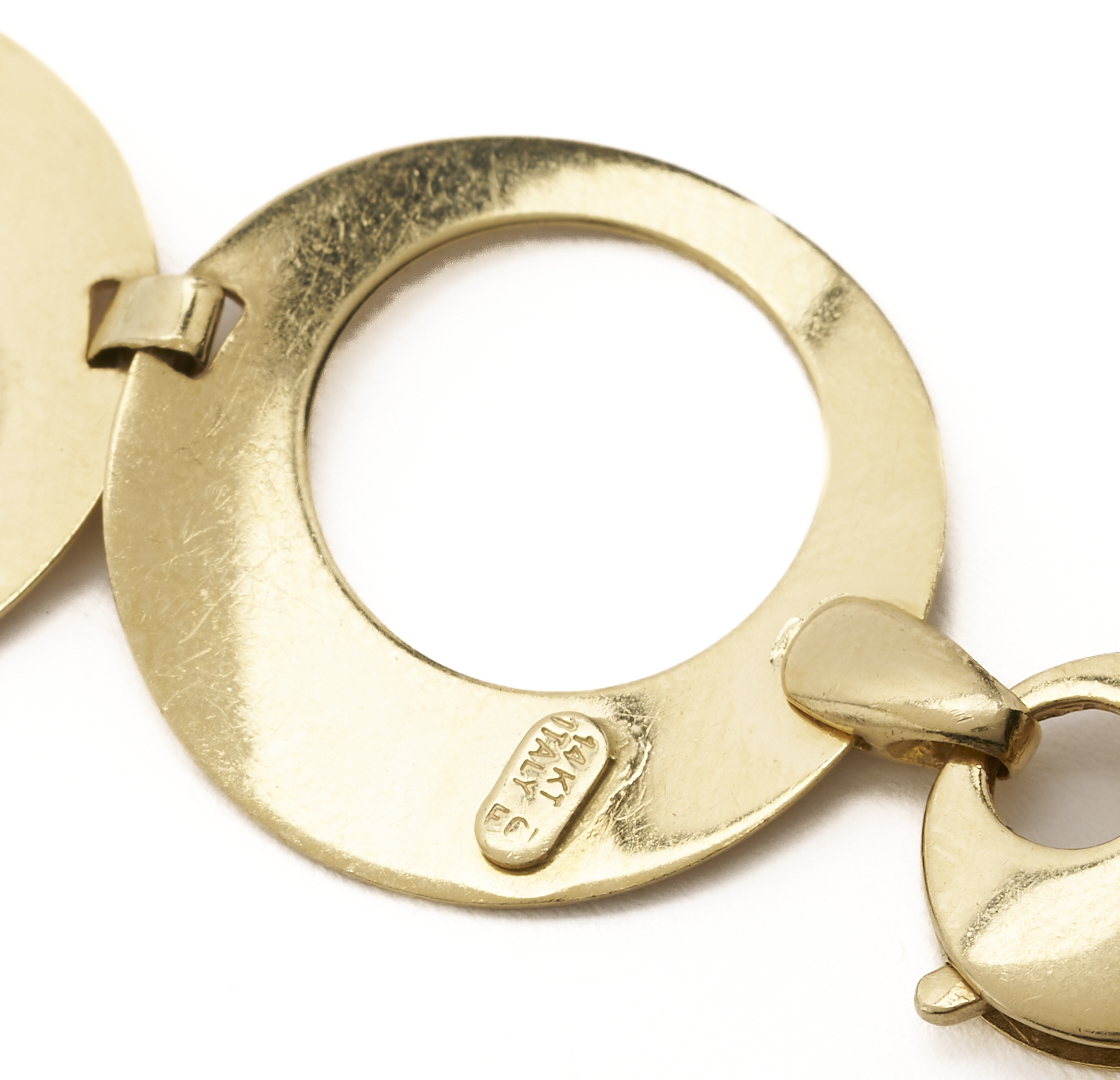 Lot 322: 14K Italian Gold Circle Necklace