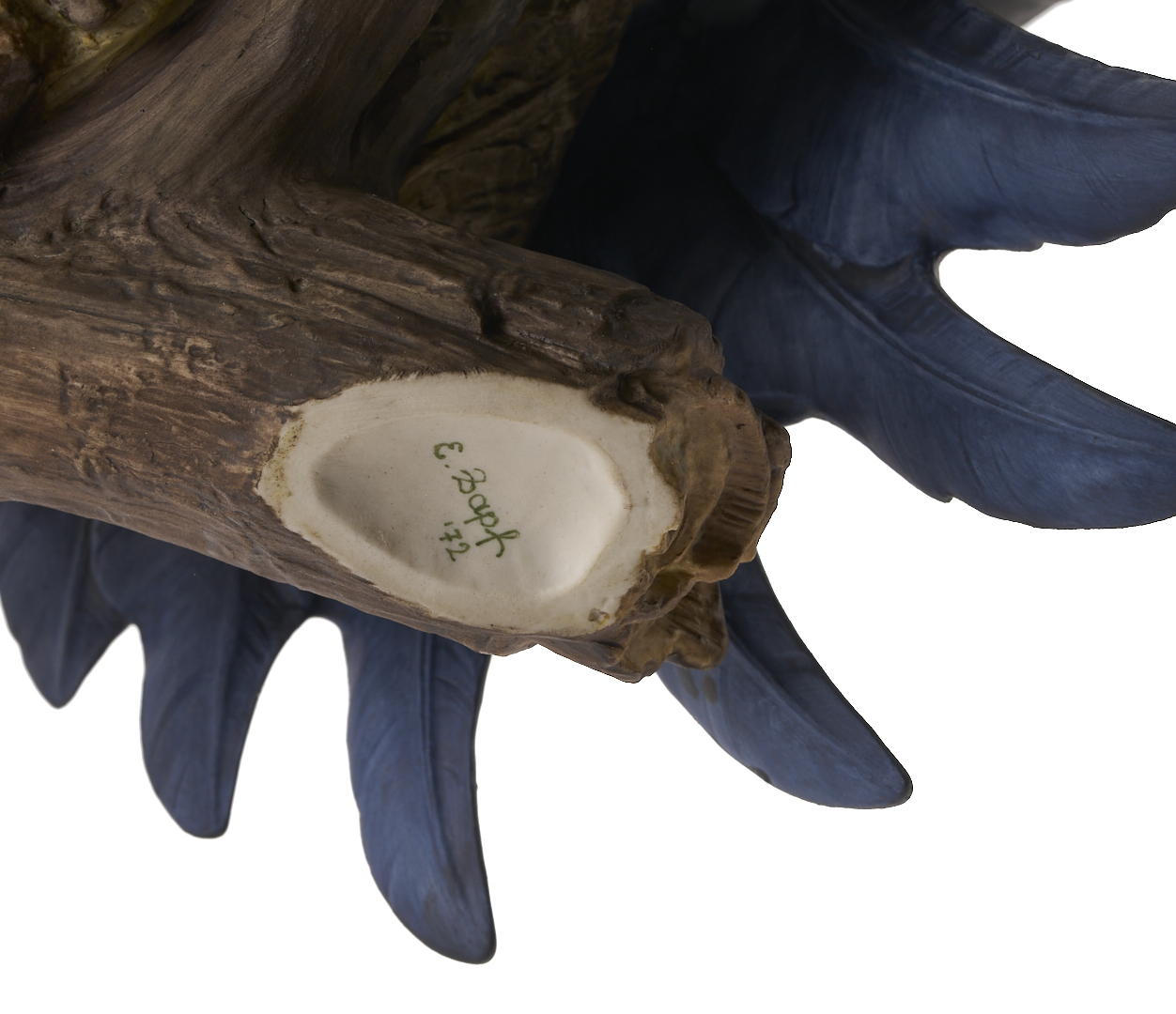 Lot 353: Hutschenreuther Heron Porcelain Sculpture, ‘The Challenge’