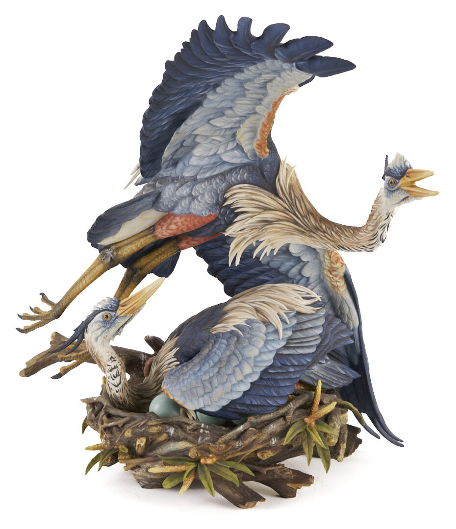 Lot 353: Hutschenreuther Heron Porcelain Sculpture, ‘The Challenge’