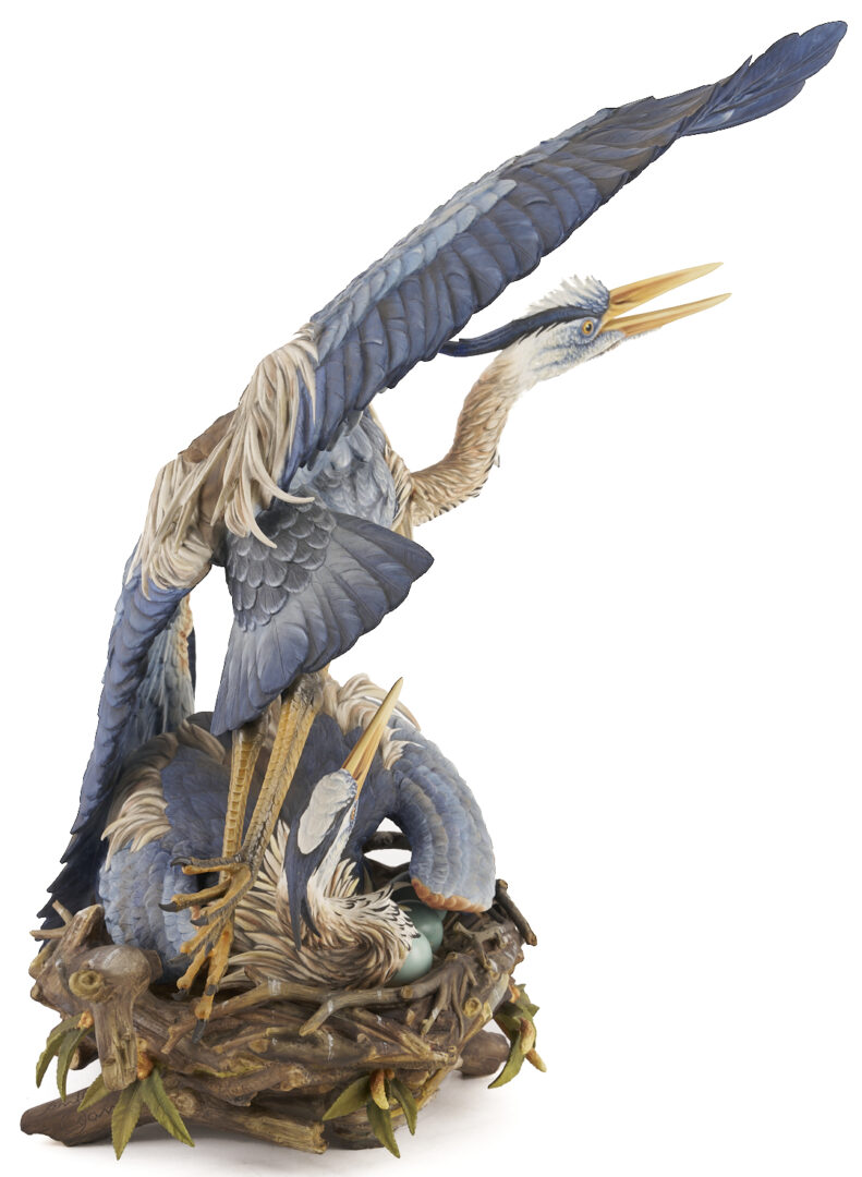 Lot 353: Hutschenreuther Heron Porcelain Sculpture, ‘The Challenge’