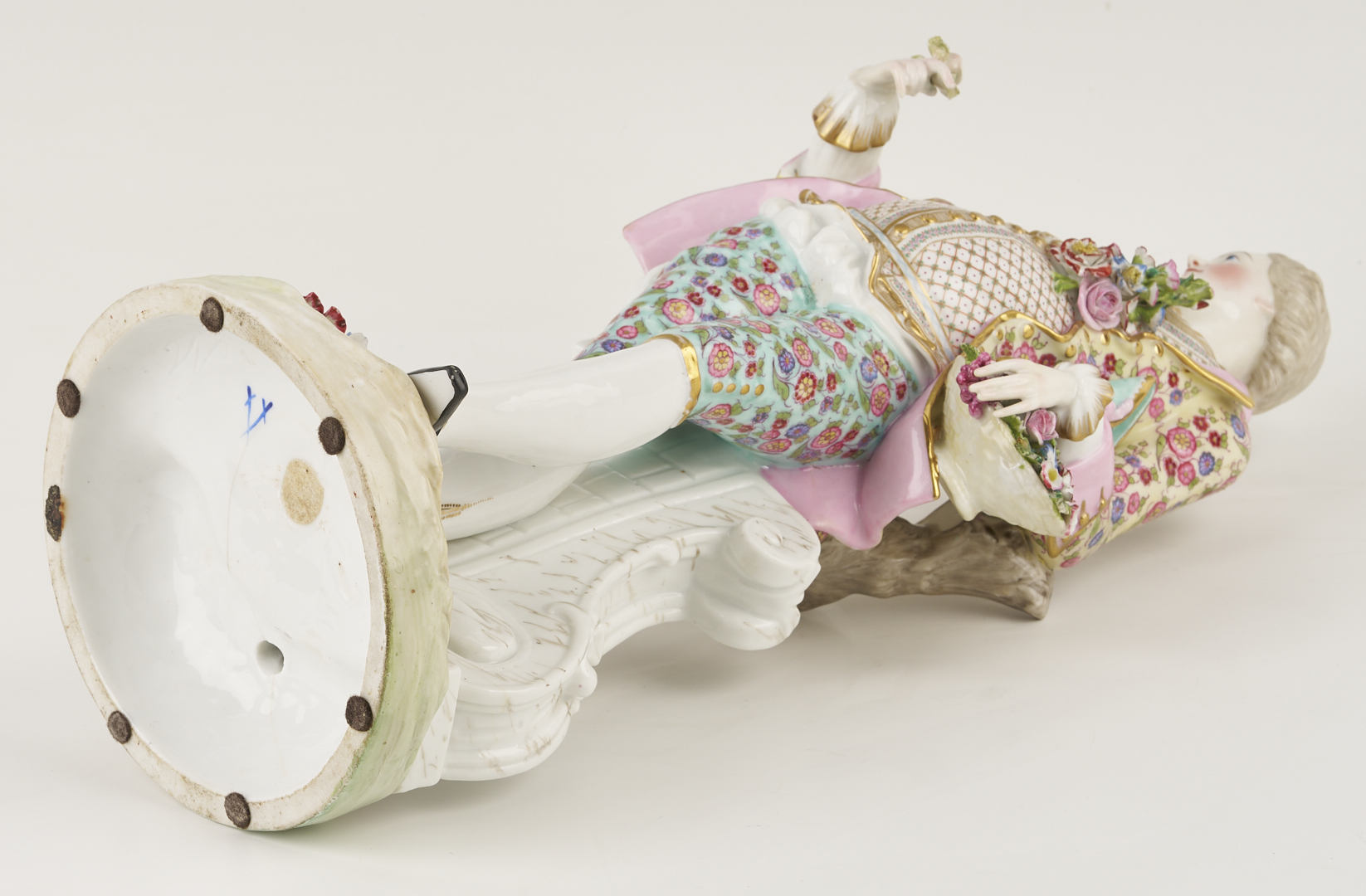 Lot 354: Pr. Large Meissen Standing Figures, Gardener & Lady