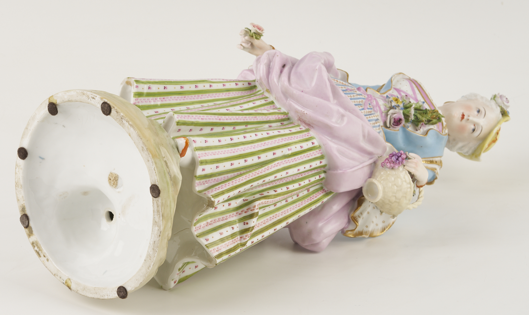 Lot 354: Pr. Large Meissen Standing Figures, Gardener & Lady