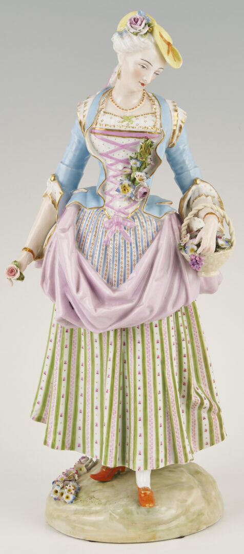 Lot 354: Pr. Large Meissen Standing Figures, Gardener & Lady