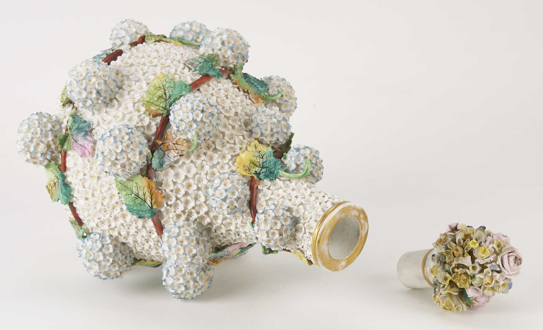 Lot 355: Pr. Meissen or Meissen Style Schneeballen Bottle Vases