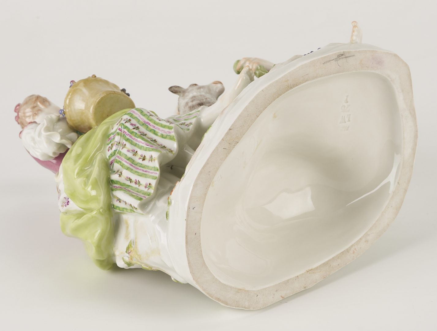 Lot 357: Meissen Porcelain Figural Group, Shepherd & Shepherdess