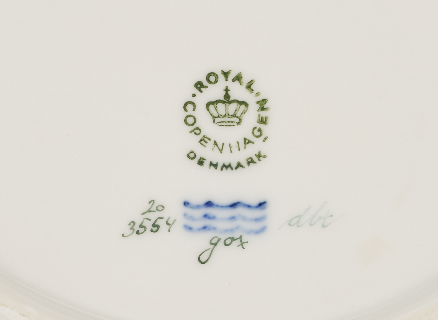 Lot 358: 13 Pieces of Royal Copenhagen Flora Danica Porcelain Dinnerware