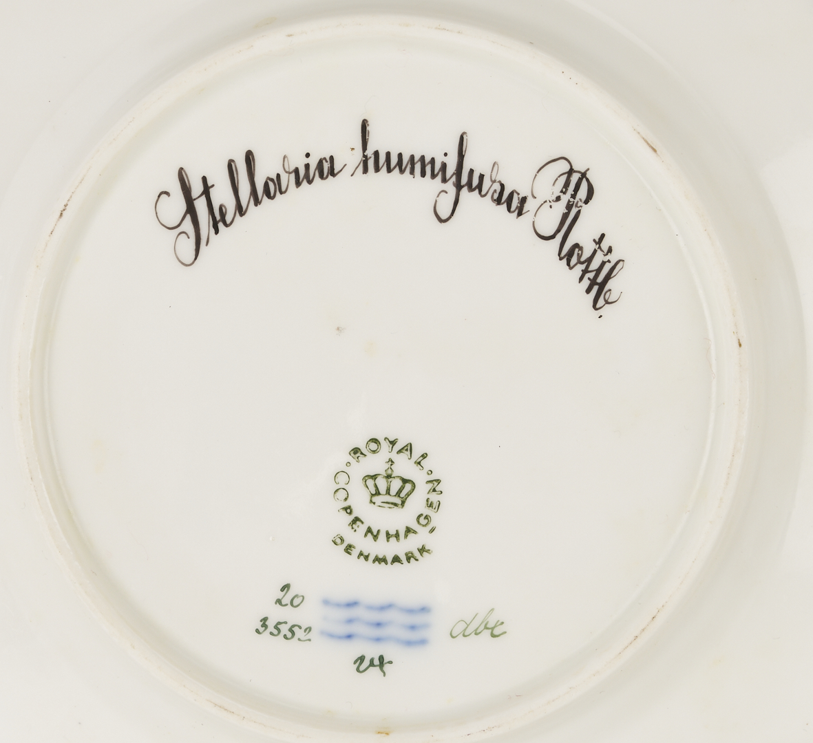 Lot 358: 13 Pieces of Royal Copenhagen Flora Danica Porcelain Dinnerware