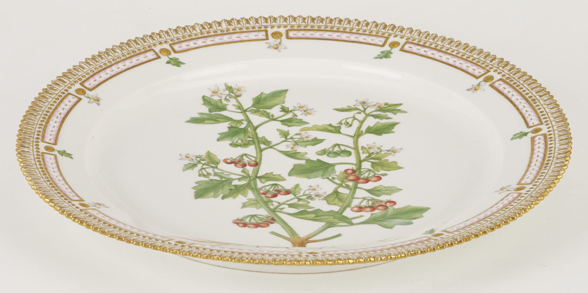 Lot 359: 3 Royal Copenhagen Flora Danica Serving Platters