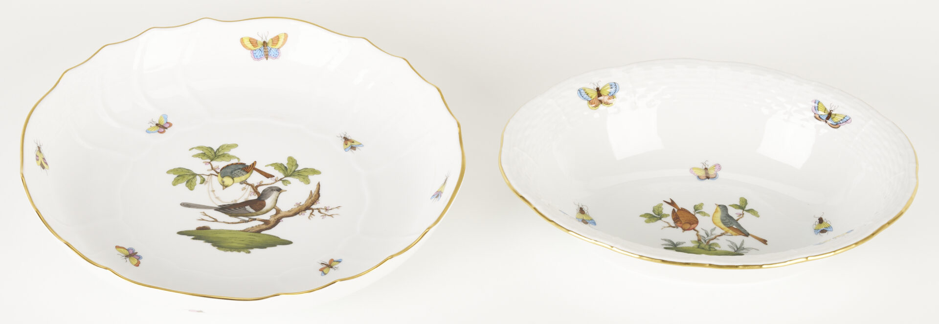 Lot 361: Herend Rothschild Bird Porcelain Dinnerware Service, 69 Pcs.