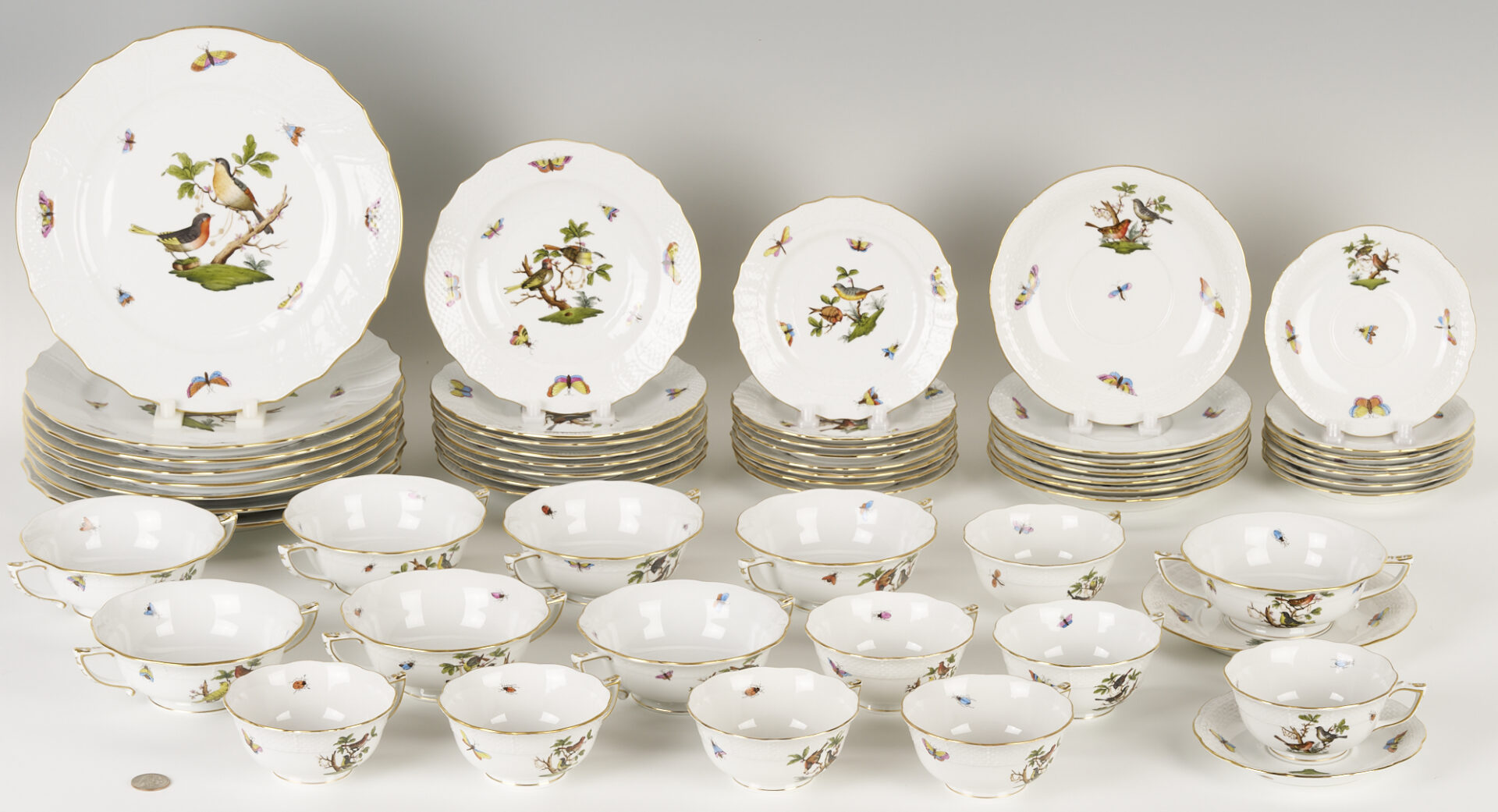 Lot 361: Herend Rothschild Bird Porcelain Dinnerware Service, 69 Pcs.