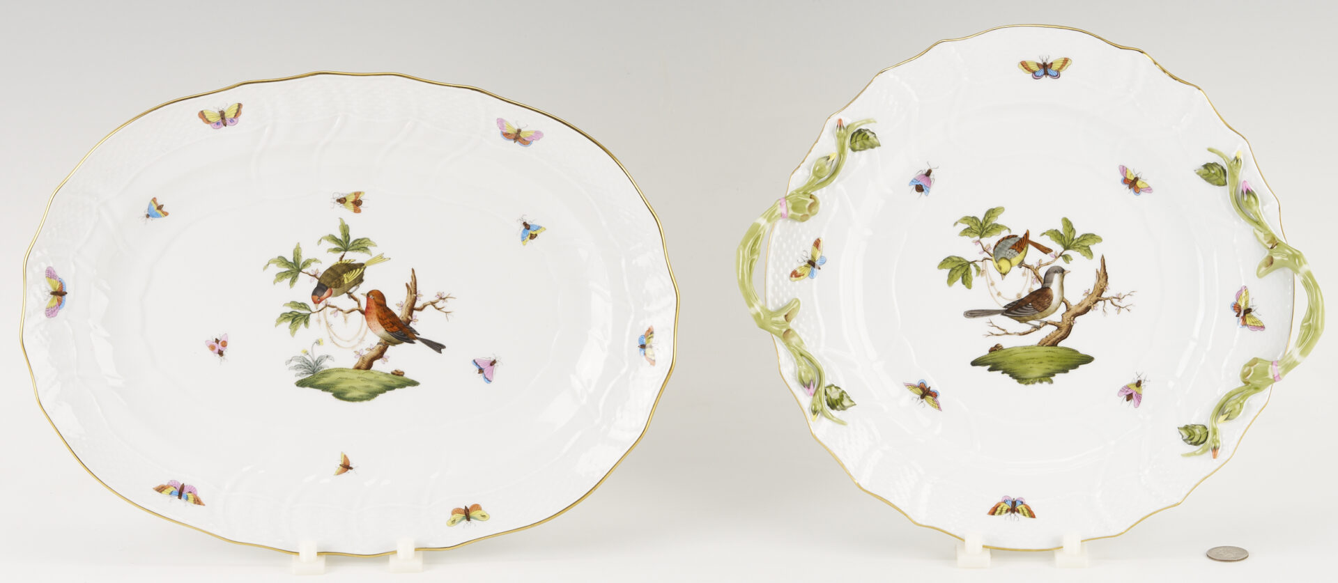 Lot 361: Herend Rothschild Bird Porcelain Dinnerware Service, 69 Pcs.