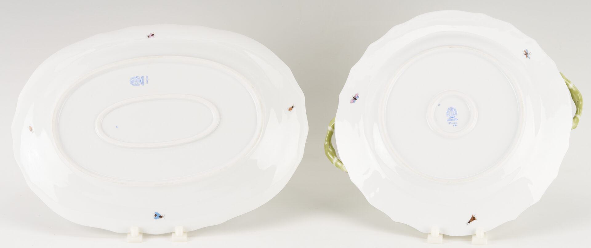 Lot 361: Herend Rothschild Bird Porcelain Dinnerware Service, 69 Pcs.