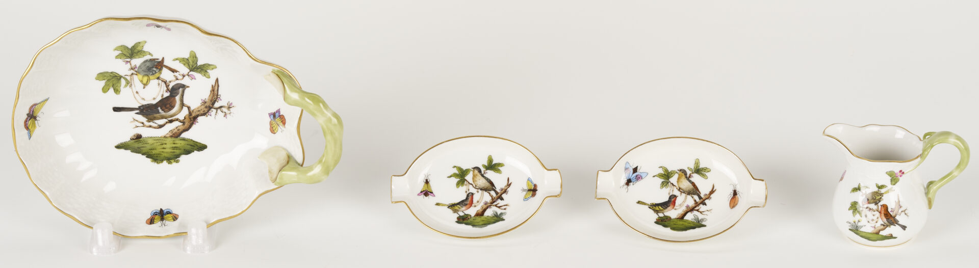 Lot 361: Herend Rothschild Bird Porcelain Dinnerware Service, 69 Pcs.