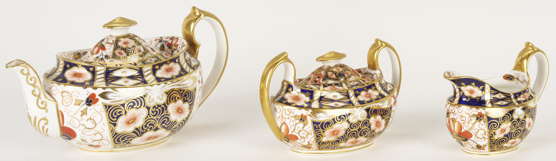 Lot 363: Royal Crown Derby Imari Porcelain Dessert Set