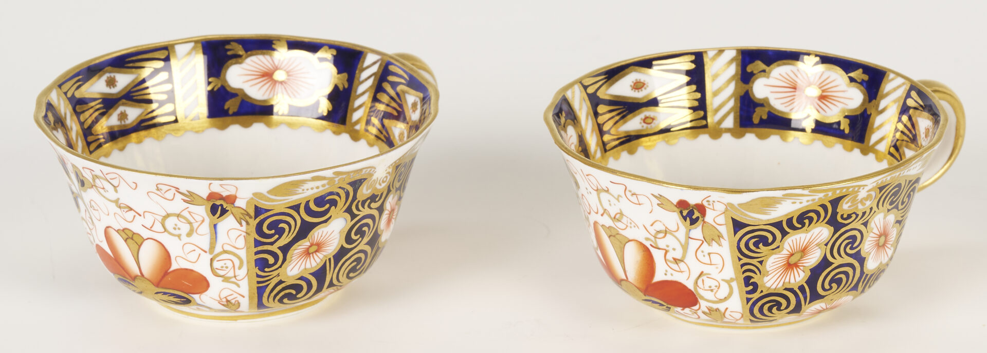 Lot 363: Royal Crown Derby Imari Porcelain Dessert Set