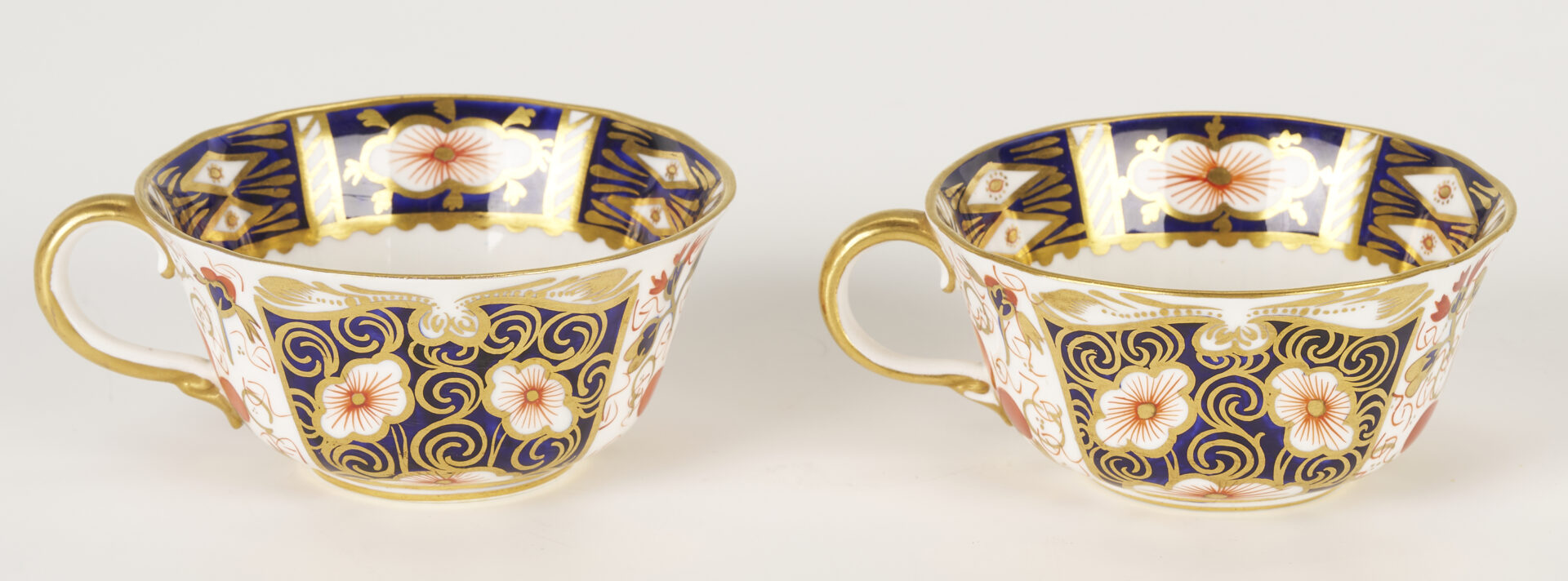 Lot 363: Royal Crown Derby Imari Porcelain Dessert Set