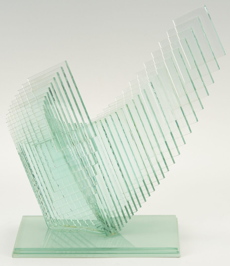 Lot 376: Niyoko Ikuto Green Glass Sculpture
