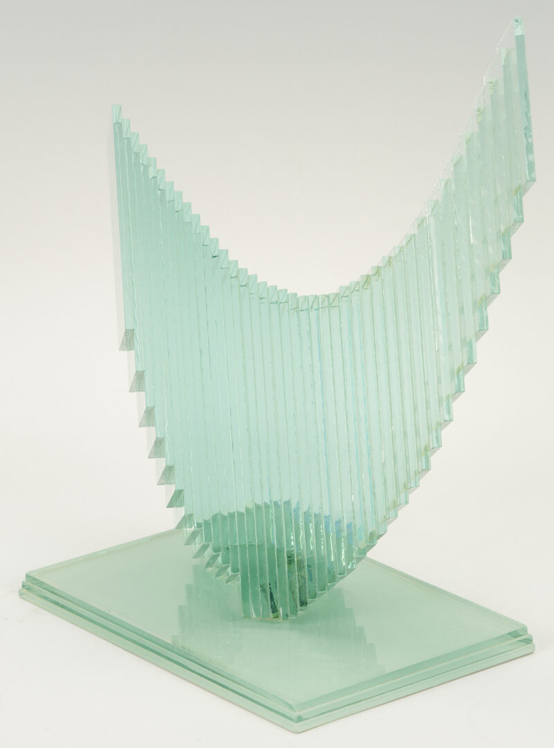 Lot 376: Niyoko Ikuto Green Glass Sculpture