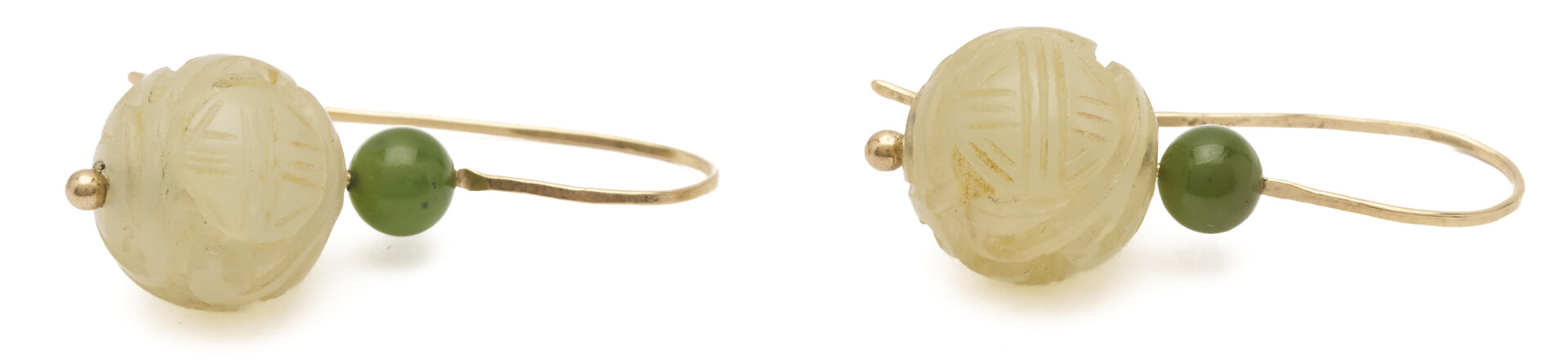 Lot 37: 5 Jade Items: Necklace, 2 Pendants, & Pair of Earrings