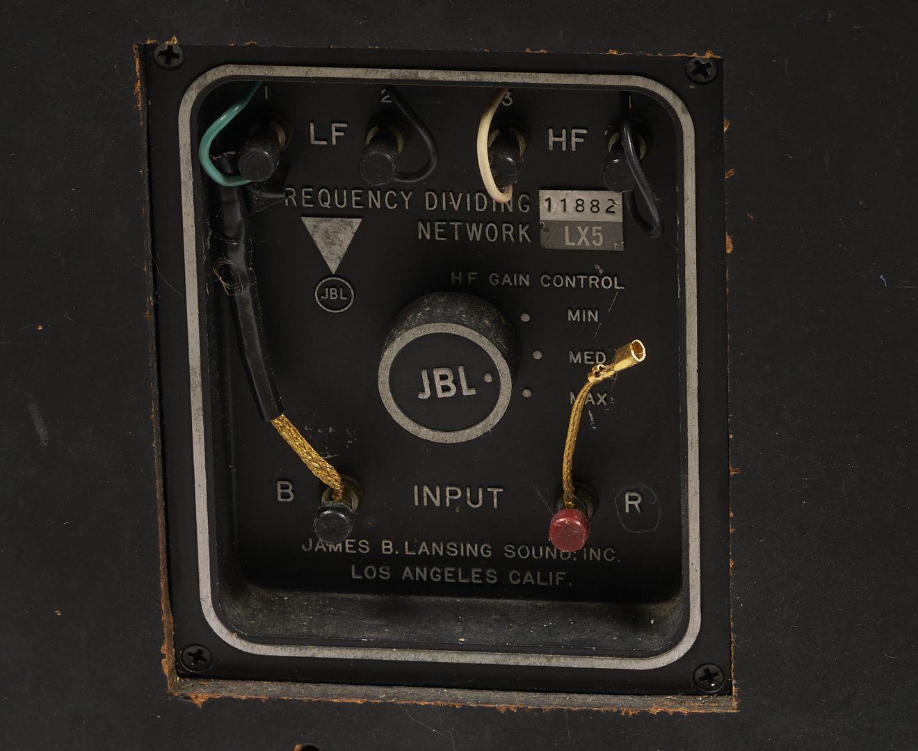 Lot 392: Mid Century JBL Paragon D44000 Speaker Enclosure