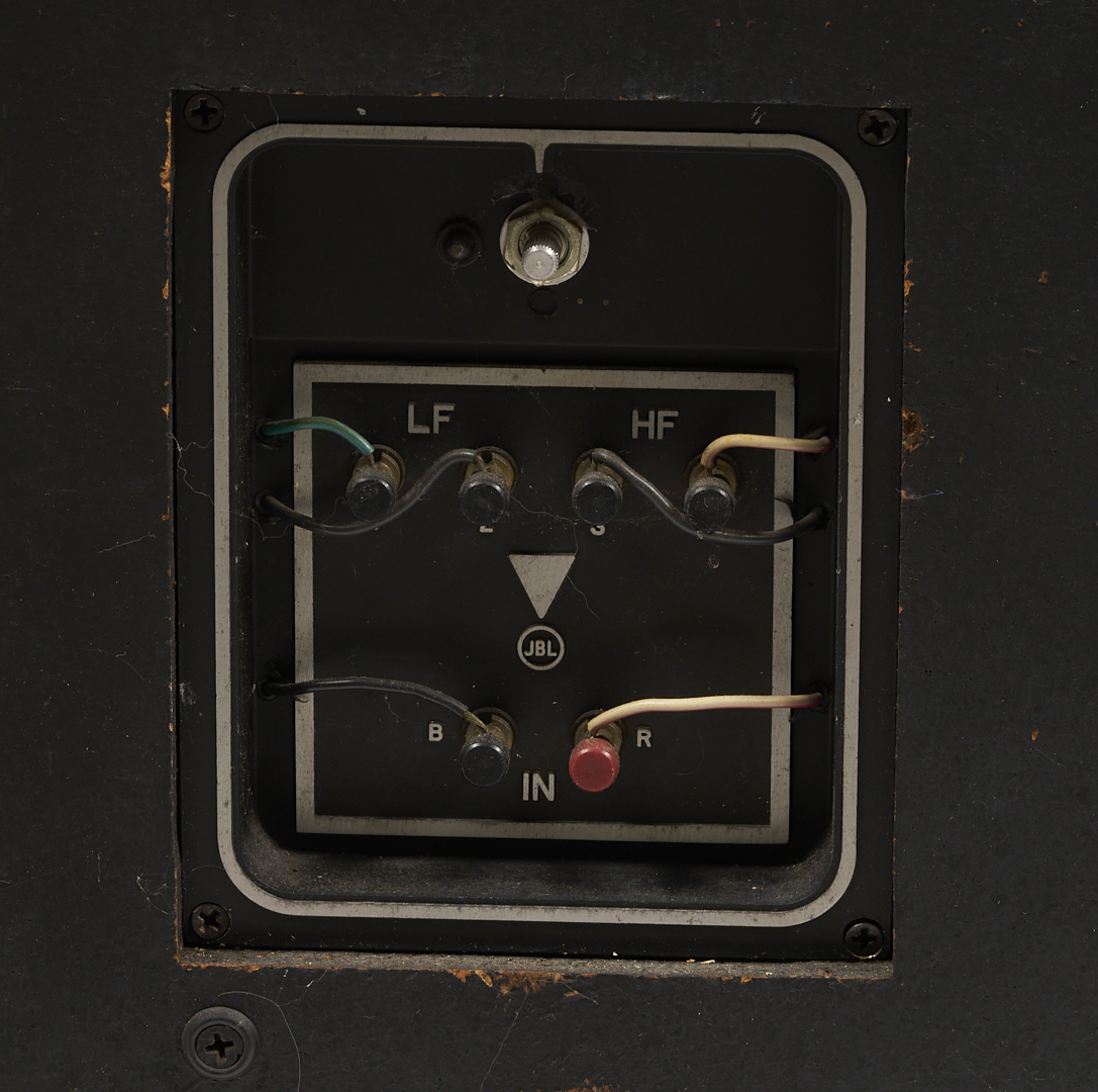 Lot 392: Mid Century JBL Paragon D44000 Speaker Enclosure