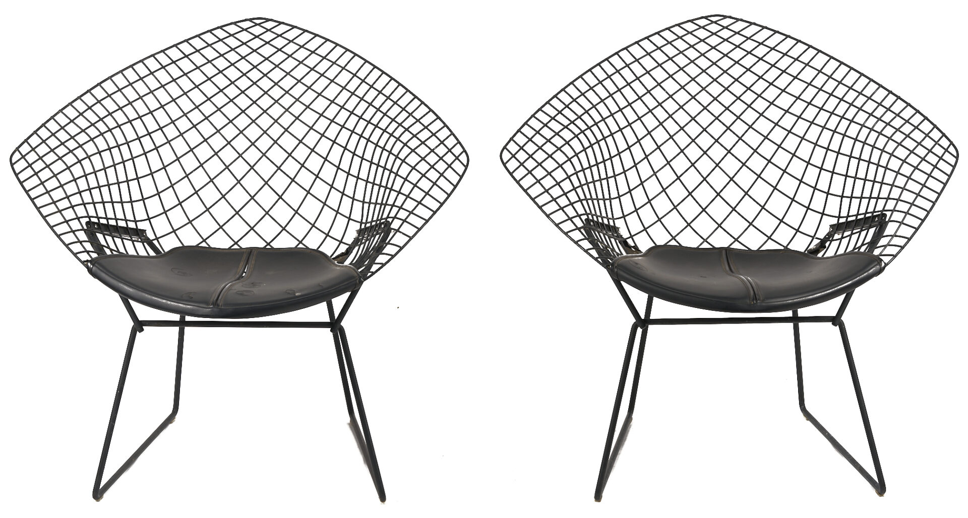 Lot 394: Four Knoll Mid Century Bertoia Diamond Chairs