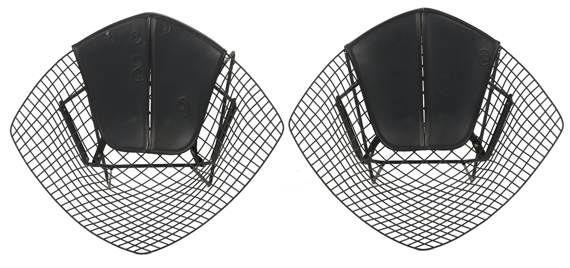 Lot 394: Four Knoll Mid Century Bertoia Diamond Chairs