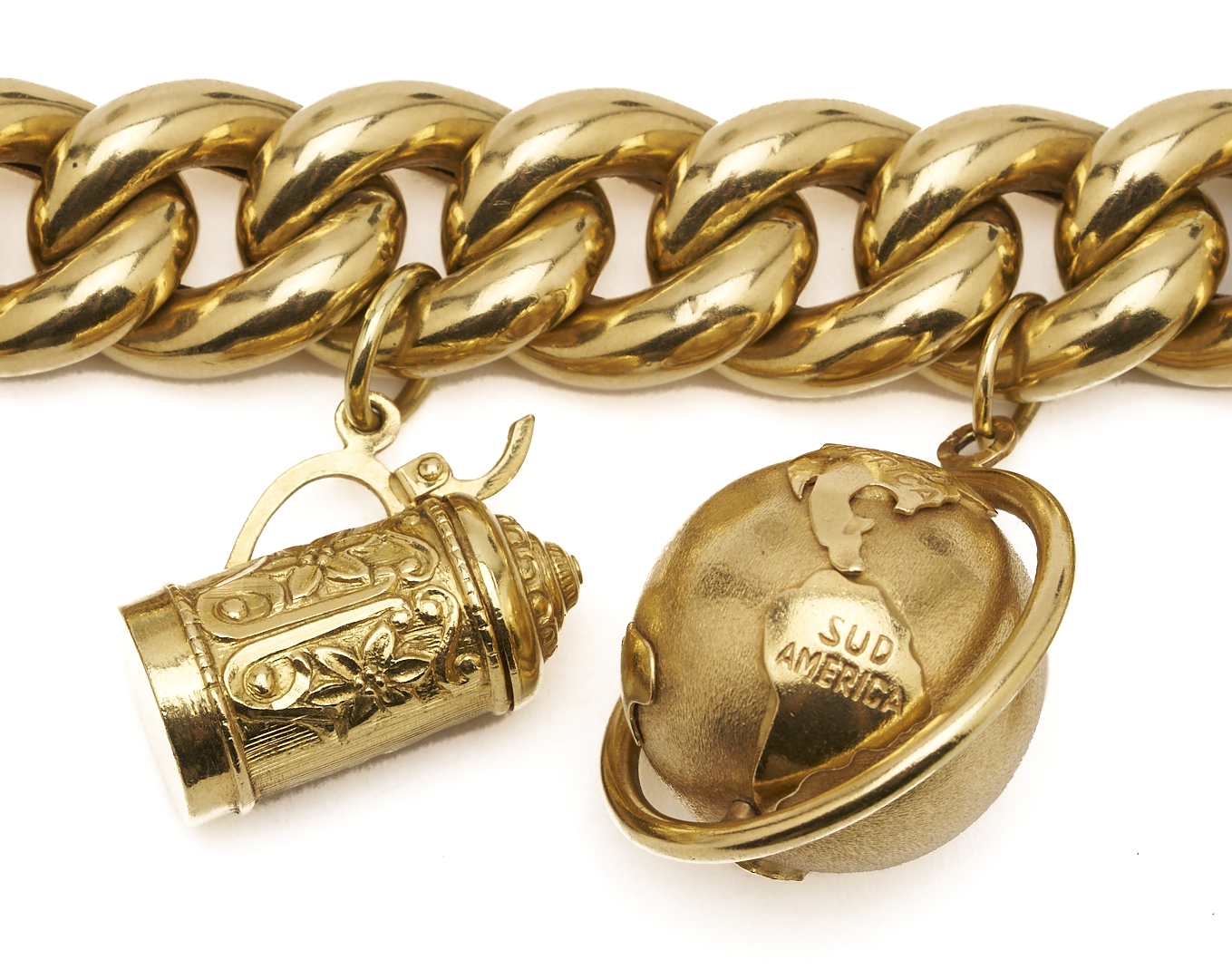 Lot 40: 18K Gold Charm Bracelet