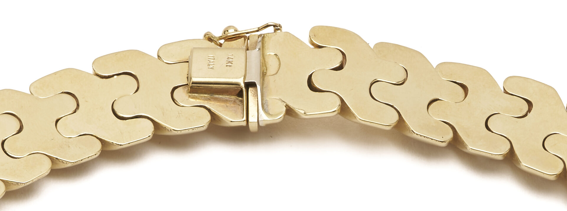 Lot 44: 14K Gold Omega Link Necklace