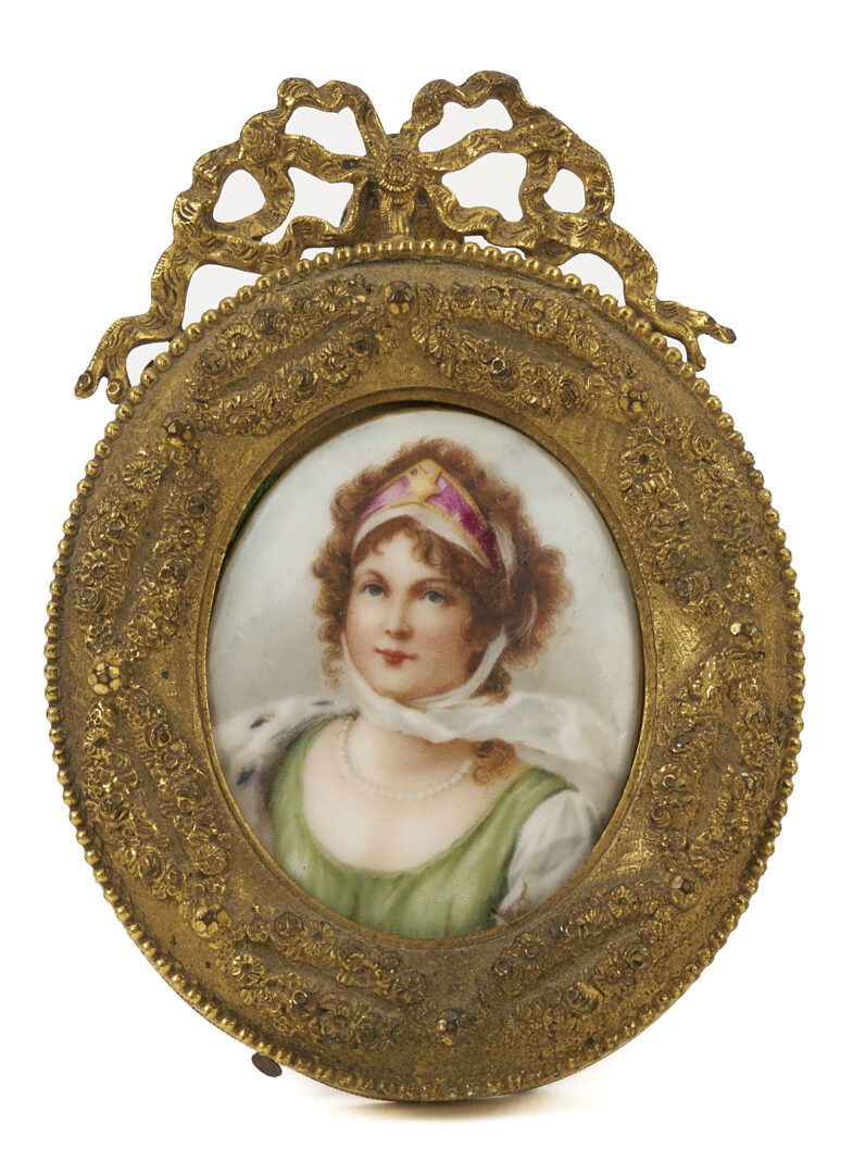 Lot 481: Miniature Bust of Lord Nelson plus 2 Miniature Portraits