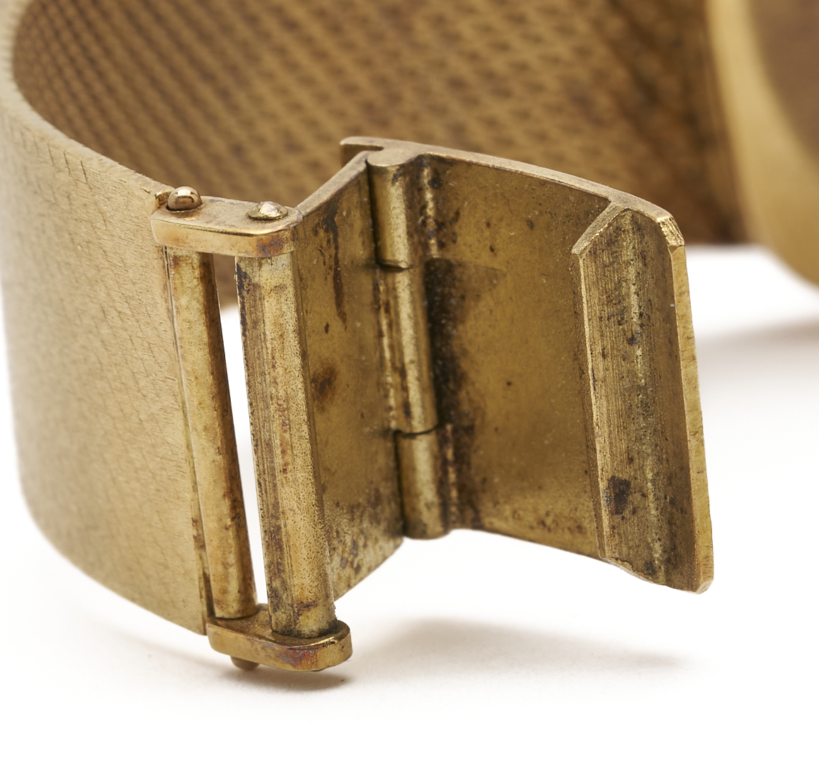 Lot 48: Men’s 14K Gold Movado Wristwatch