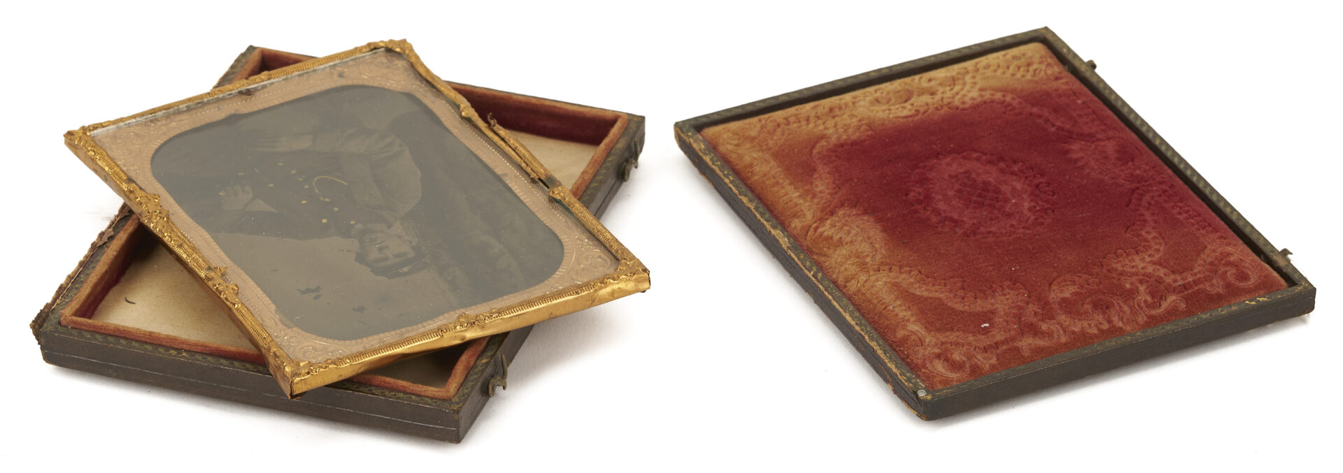 Lot 500: 3 Civil War Soldier Tintypes, incl. Gem Sized CSA