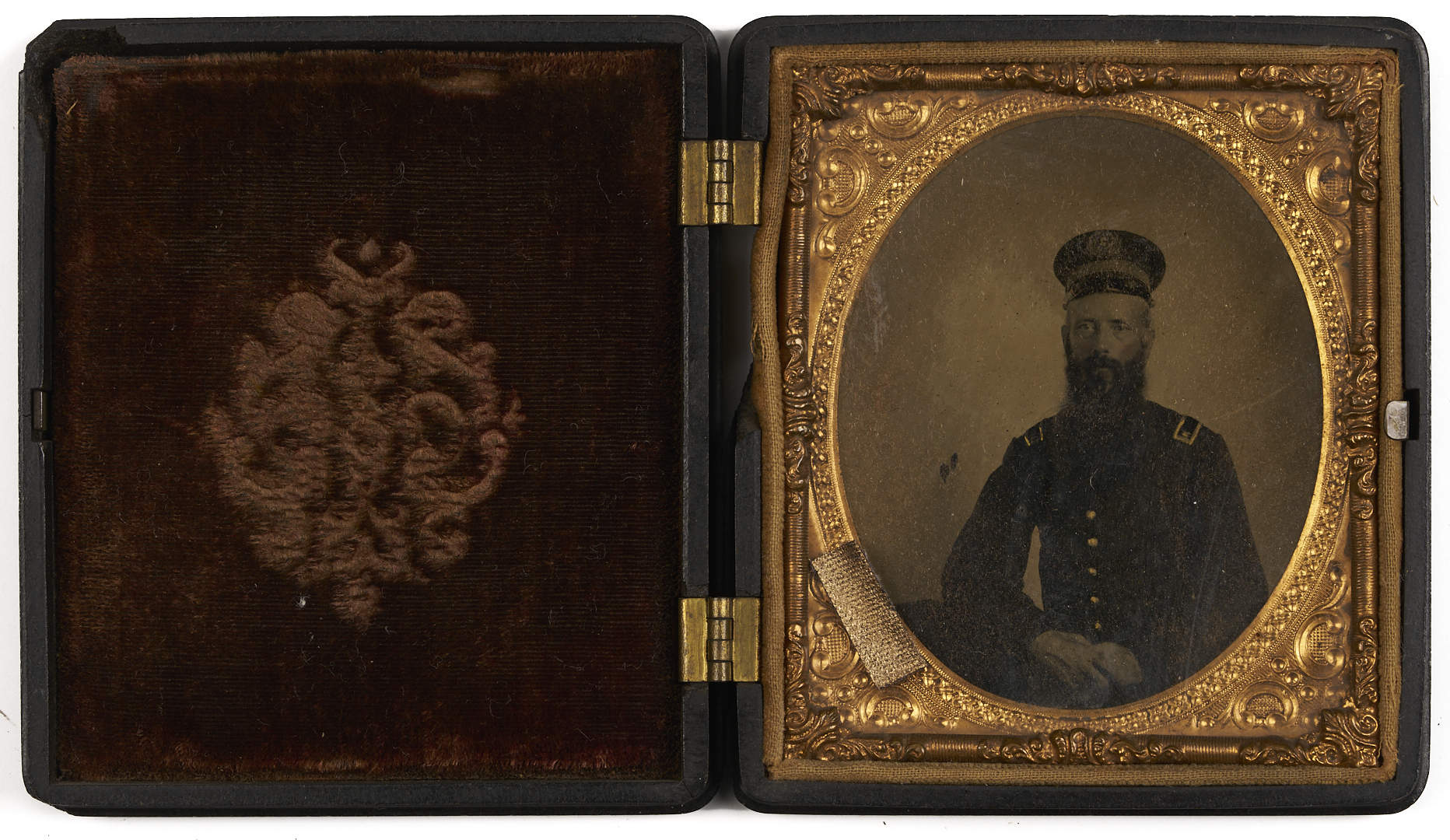 Lot 504: 4 Civil War Soldier Tintypes, Likely Union