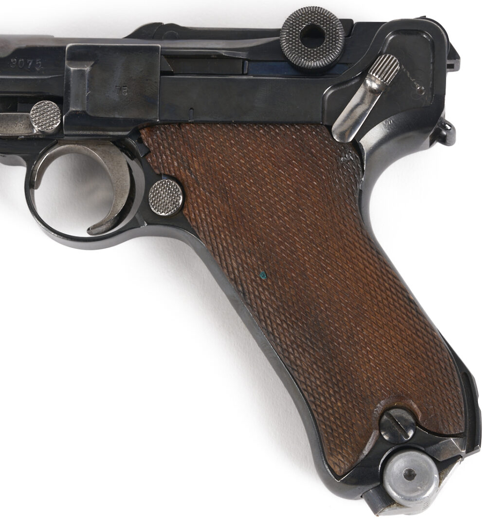 Lot 512: 1920 Luger P.08 Police Pistol w/ Holster