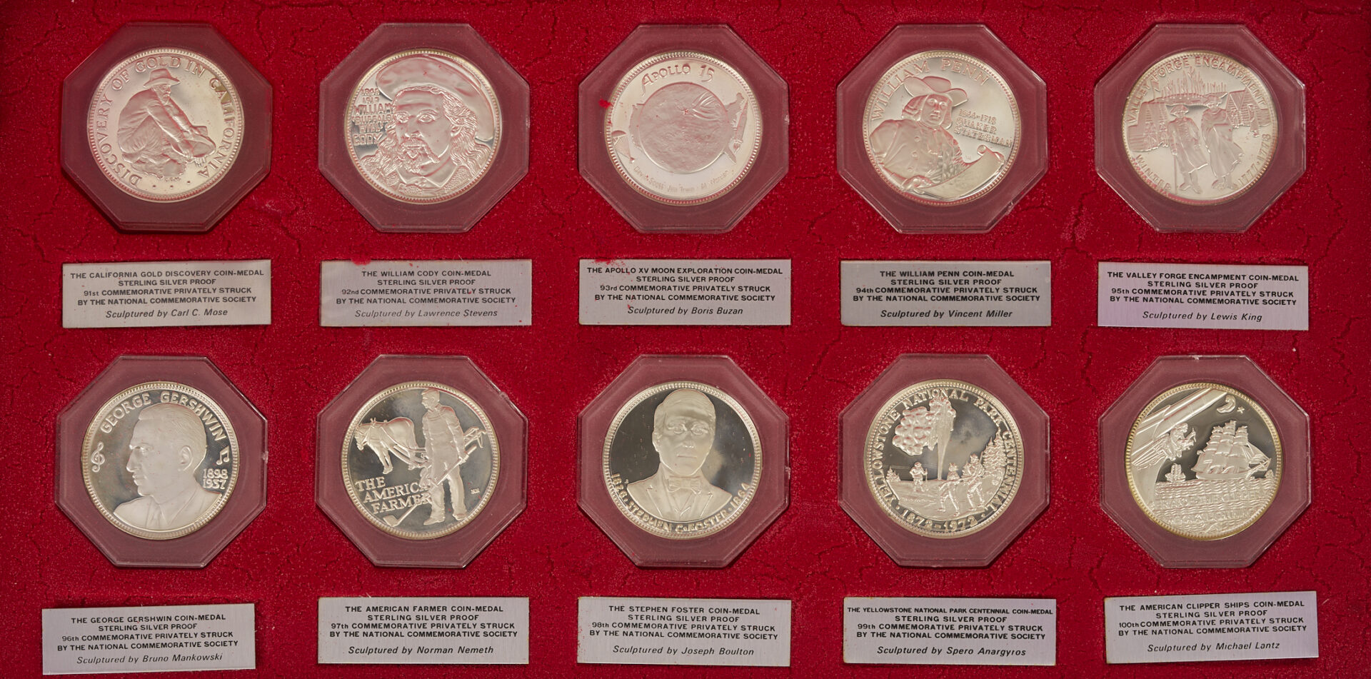 Lot 526: Natl. Commemorative Society Series III Sterling Silver Medals, 69 oz.