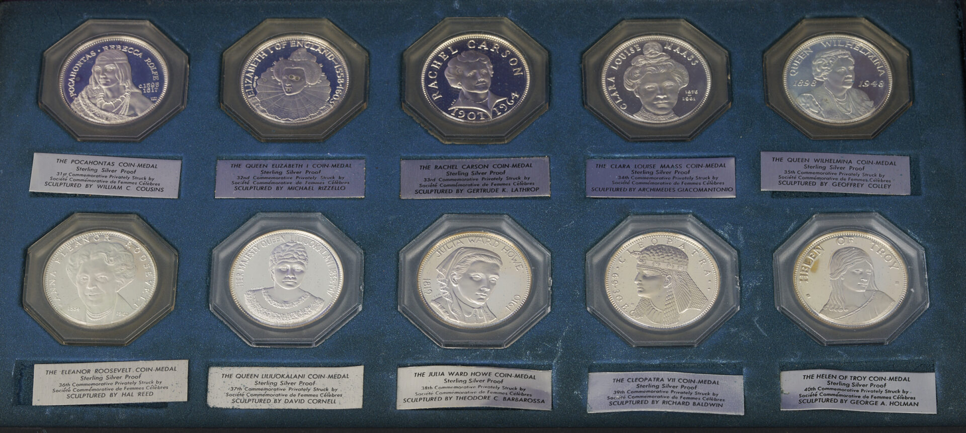 Lot 528: 35 Societe Commemorative de Femmes Celebres Sterling Silver Medals, 29 oz