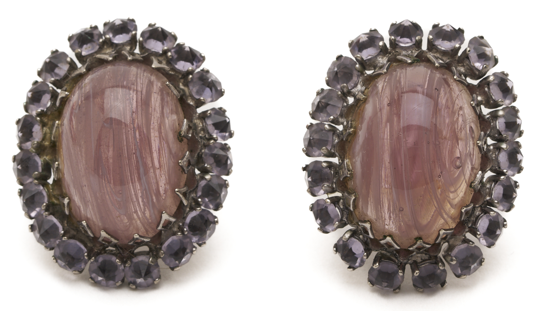 Lot 566: Schreiner Keystone Ruffle Brooch/Pendant & Earrings