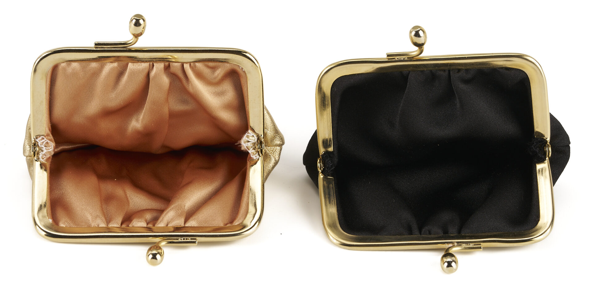 Lot 572: 3 Judith Leiber Evening Purses & Accessories