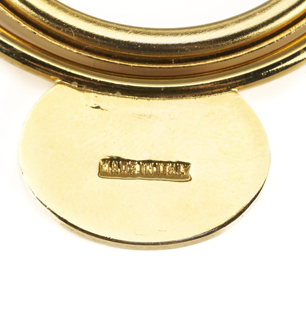 Lot 572: 3 Judith Leiber Evening Purses & Accessories