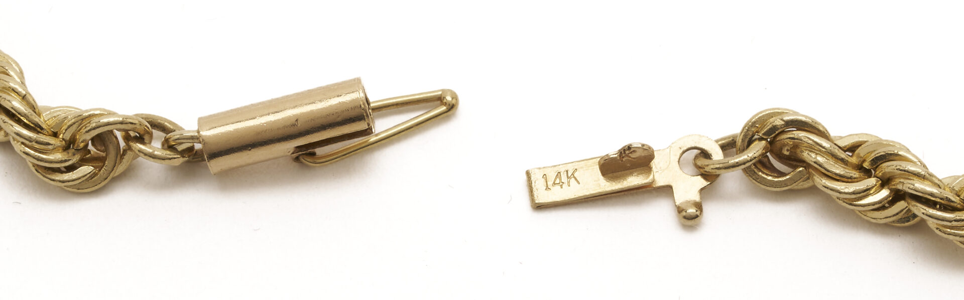 Lot 589: 14K Gold Rope Chain Necklace