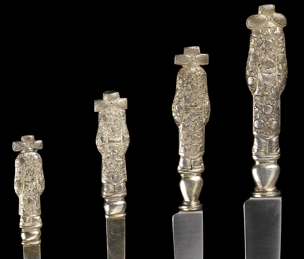 Lot 5: Chinese Export Figural Silver Flatware Set 228 pcs