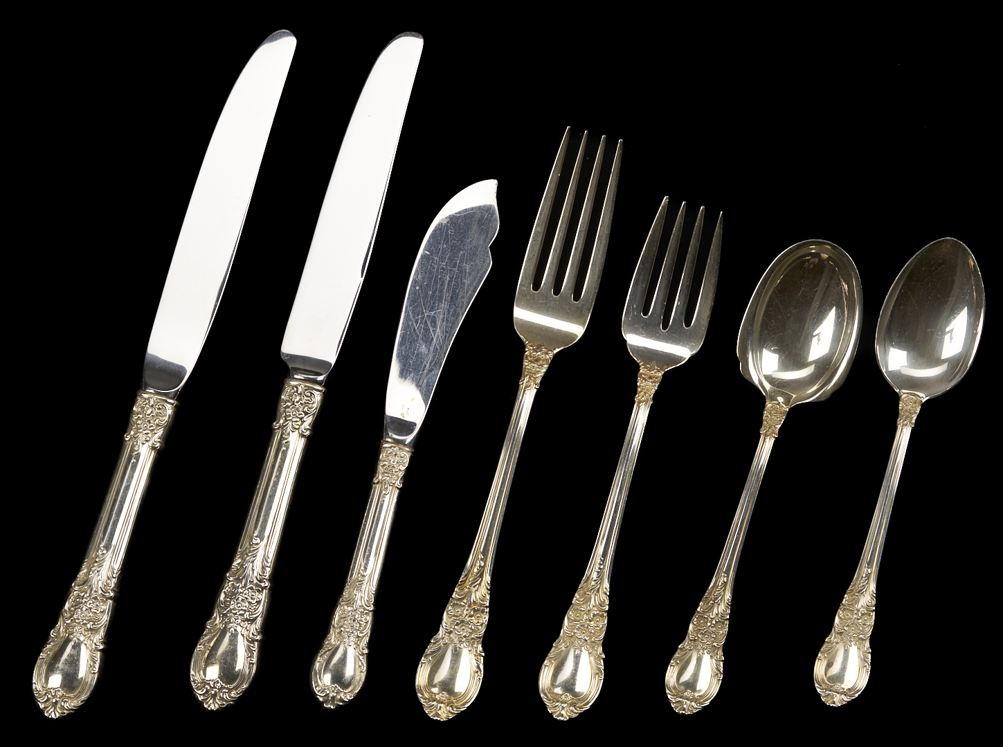 Lot 603: 49 Pcs Lunt American Victorian Sterling Silver Flatware
