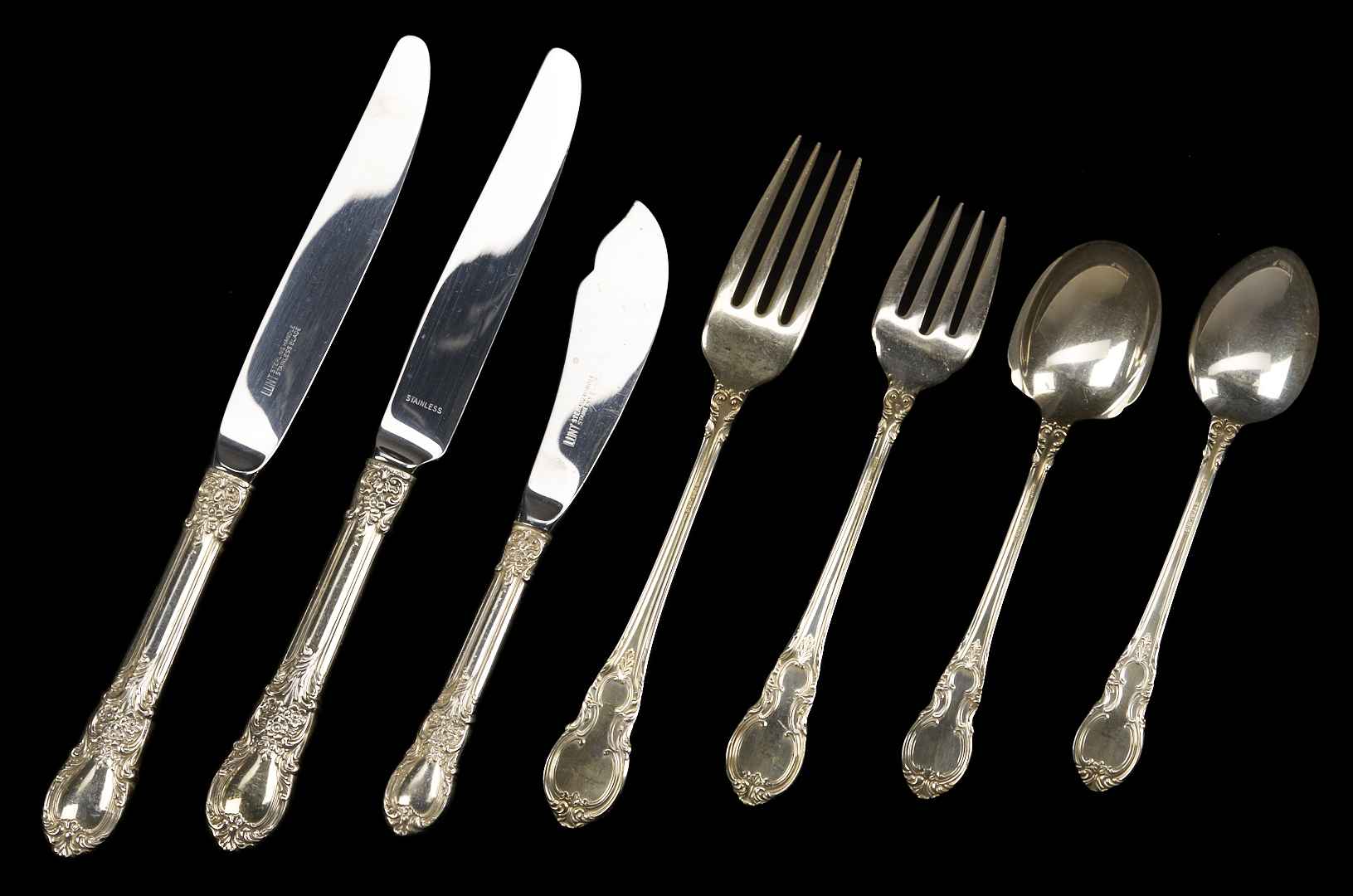 Lot 603: 49 Pcs Lunt American Victorian Sterling Silver Flatware