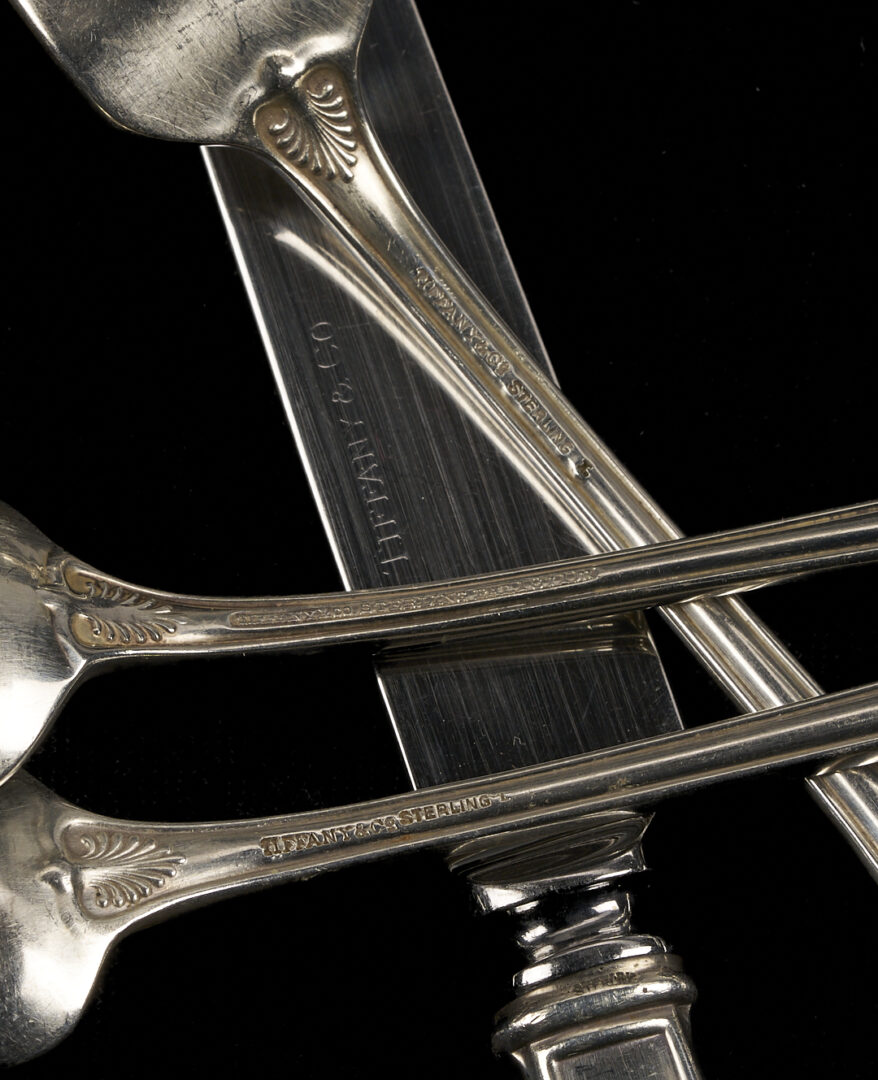 Lot 609: 32 pcs Tiffany Sterling Flatware, Palm Pattern