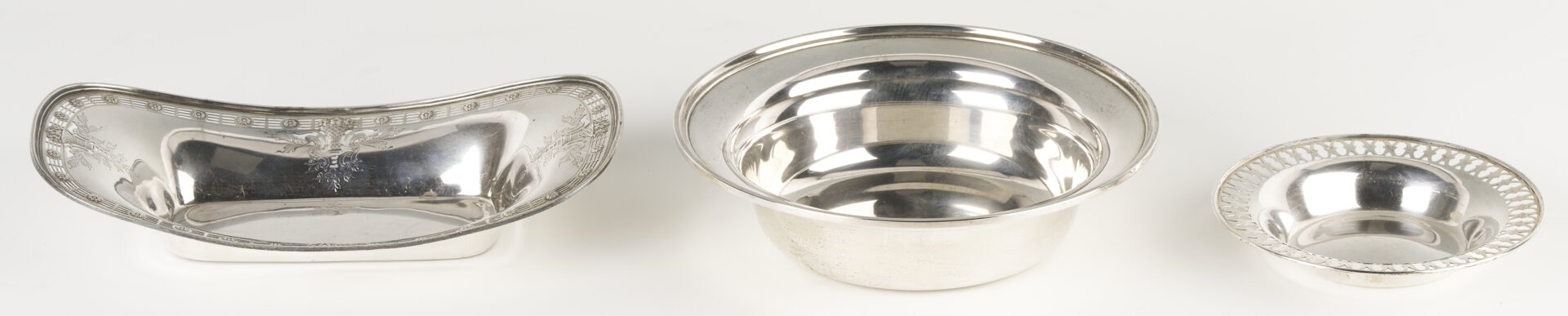 Lot 611: 8 Sterling Silver Bowls and Trays incl. Kirk, Towle