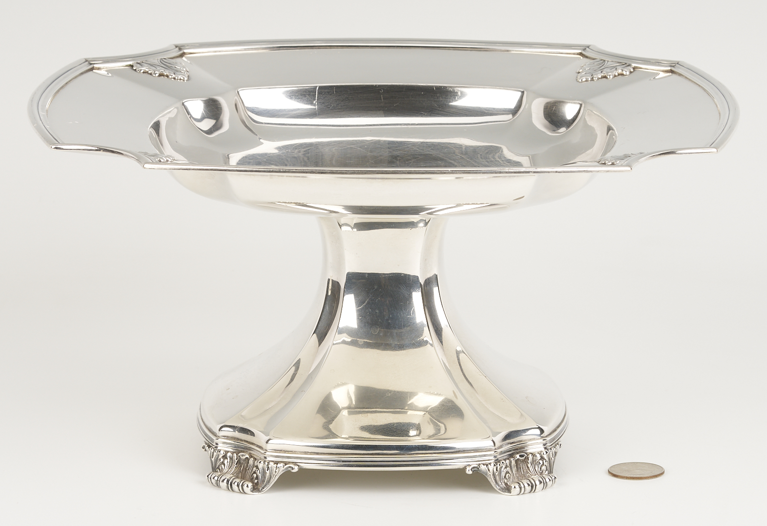 Lot 614: Whiting Sterling Centerpiece/Tazza