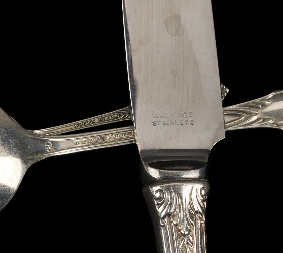 Lot 622: 38 pcs Wallace Rosepoint Sterling Silver Flatware