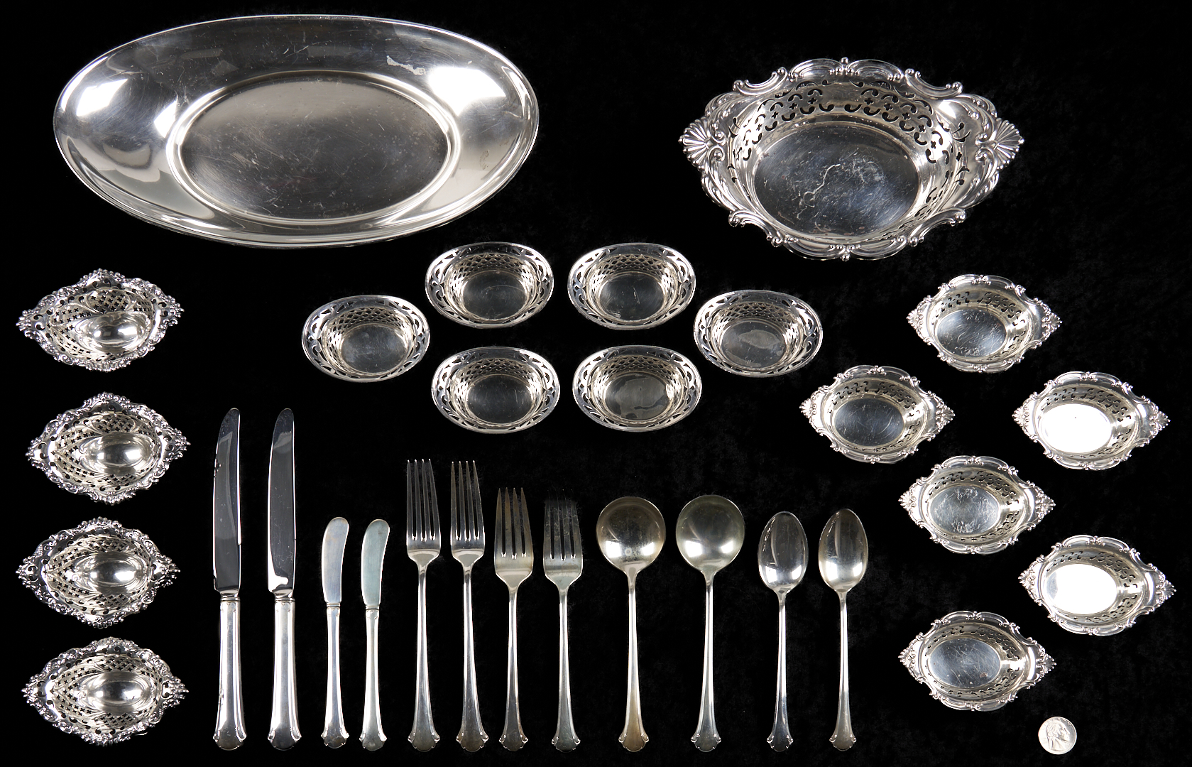 Lot 623: 30 pcs Sterling: Nut Dishes, Bread Tray, Towle Chippendale Flatware